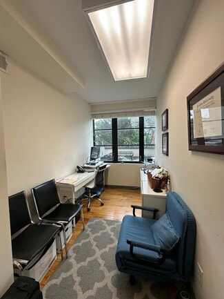 Plus de détails pour 525 Court St, Brooklyn, NY - Bureau à louer