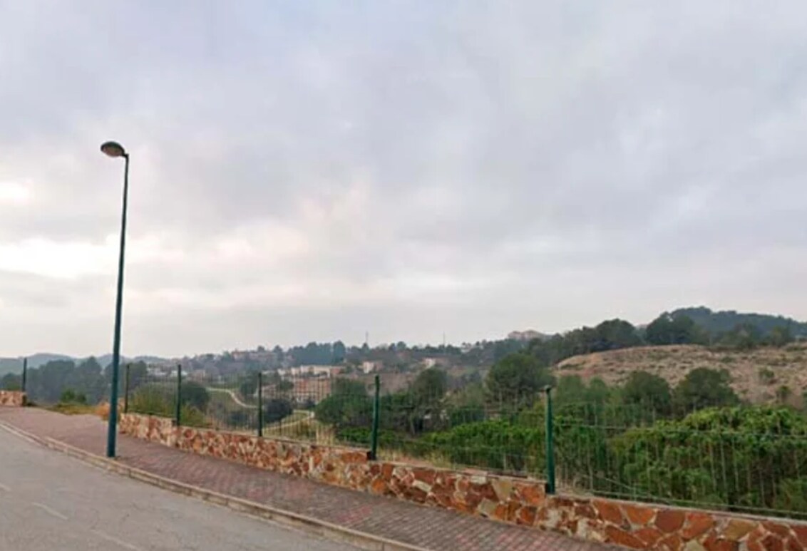 Terrain dans Sant Esteve Sesrovires, Barcelona à vendre Photo de l’immeuble– Image 1 sur 4