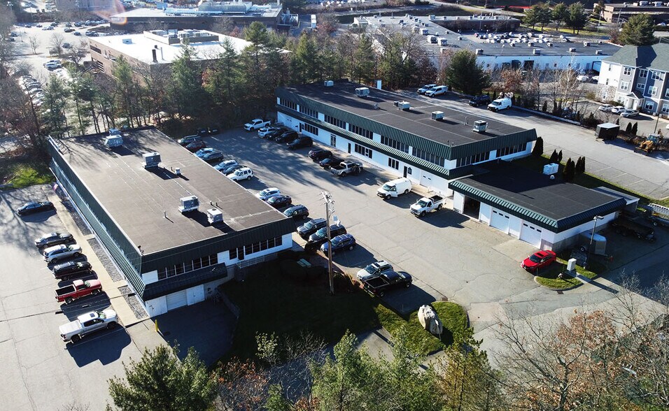 248 Mill Rd, Chelmsford, MA à louer - Photo de l’immeuble – Image 3 sur 13