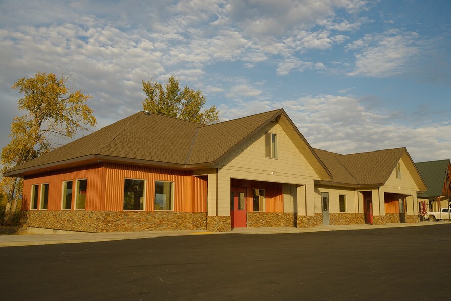 2309 W Dolarway Rd, Ellensburg, WA à louer - Photo de l’immeuble – Image 1 sur 15