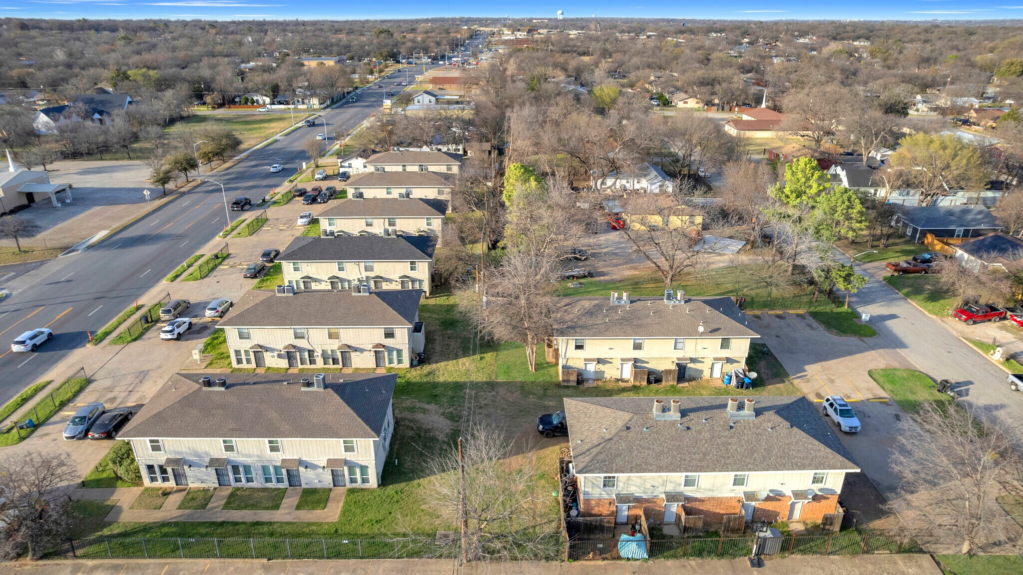 4936 Flamingo Rd, Fort Worth, TX à vendre Photo de l’immeuble– Image 1 sur 20