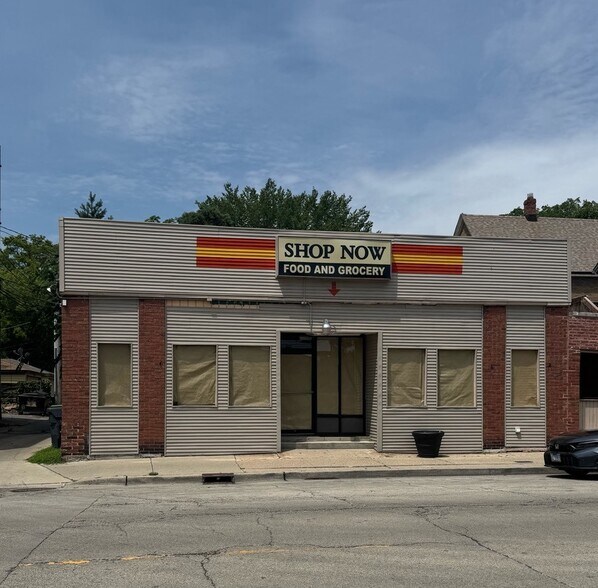1942 Maple Ave, Evanston, IL à louer - Photo principale – Image 1 sur 5