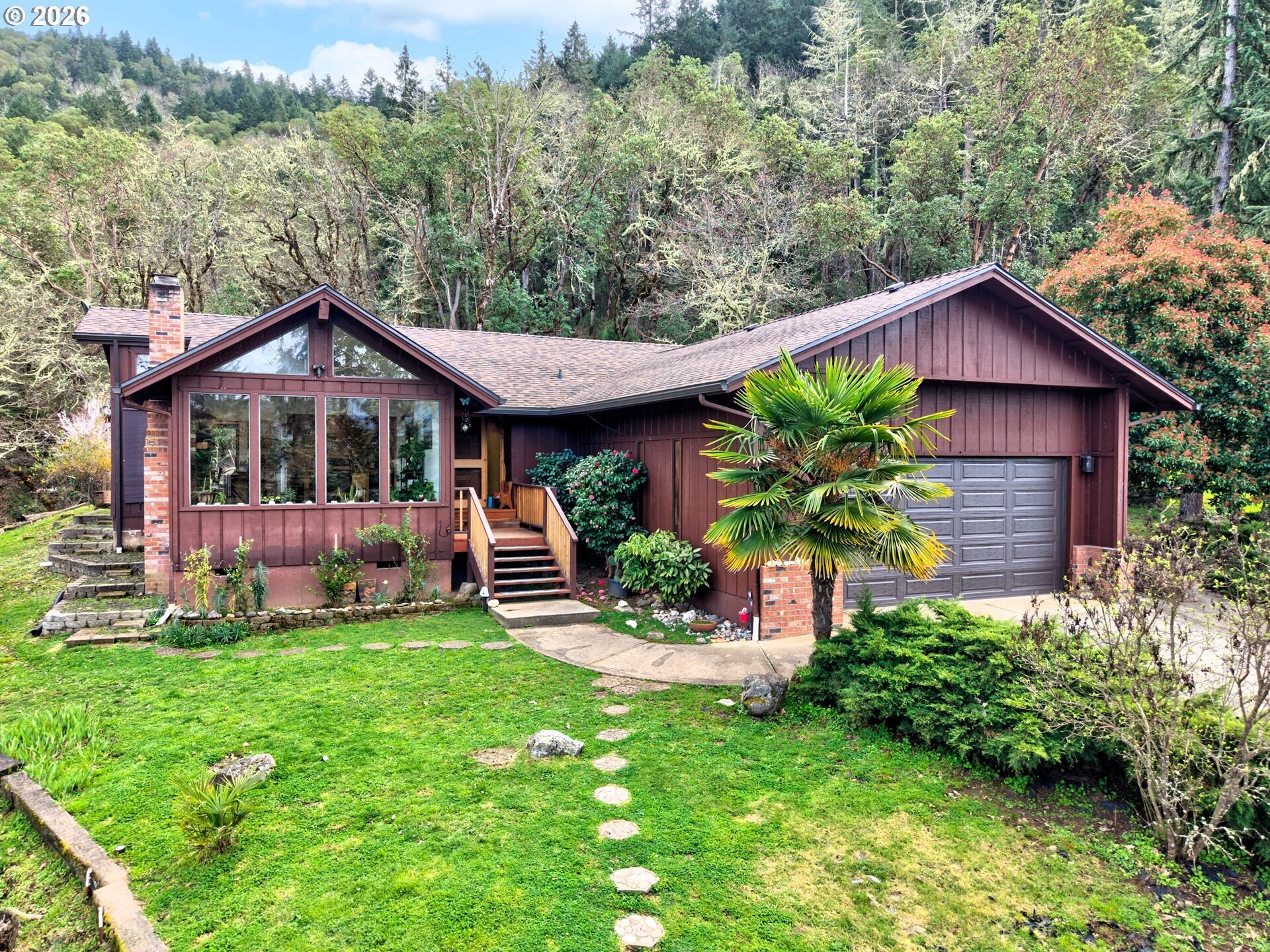 755 Plin St, Myrtle Creek, OR à vendre Photo principale– Image 1 sur 12