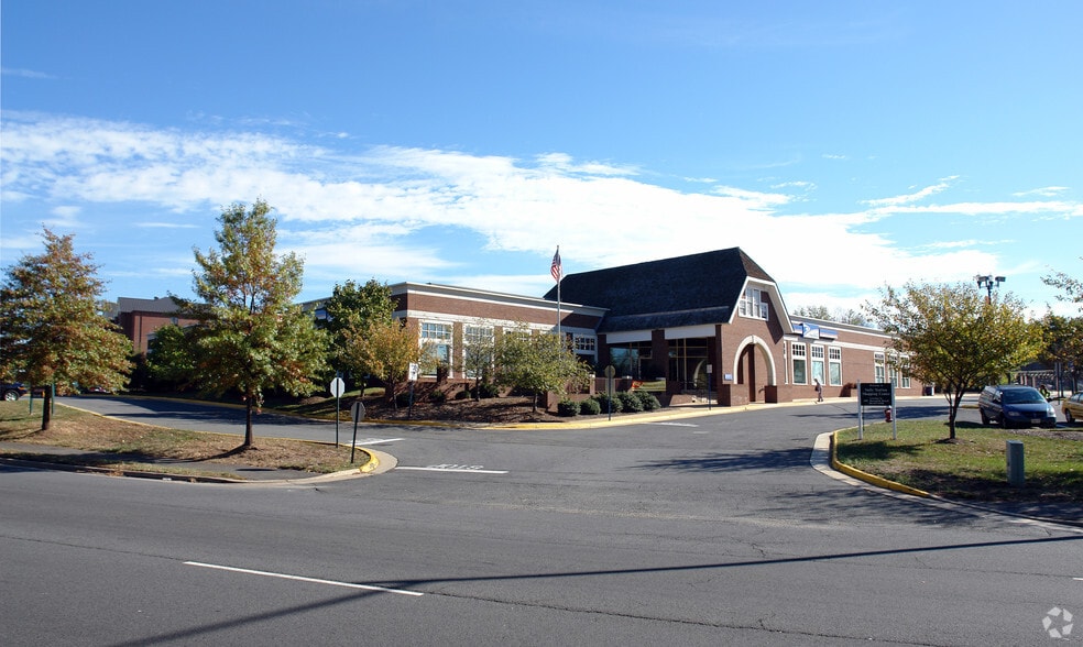 5053-5135 Westfields Blvd, Centreville, VA à louer - Photo principale – Image 2 sur 5