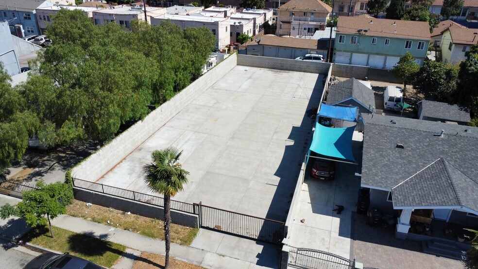 2632 56th st, Huntington Park, CA à vendre - Photo de l’immeuble – Image 2 sur 9