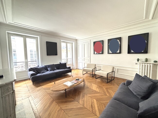Plus de détails pour 8 Rue De La Bienfaisance, Paris - Local commercial à louer