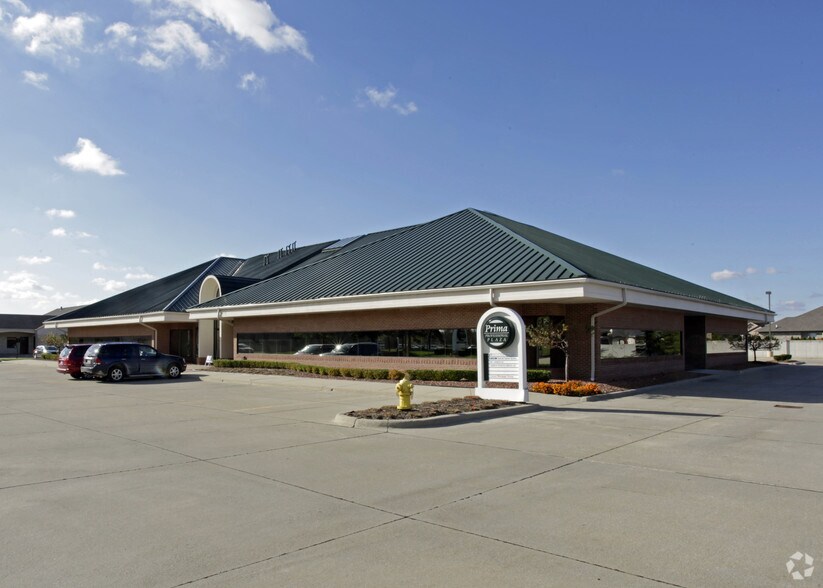 39425 Garfield Rd, Clinton Township, MI à louer - Photo principale – Image 1 sur 2