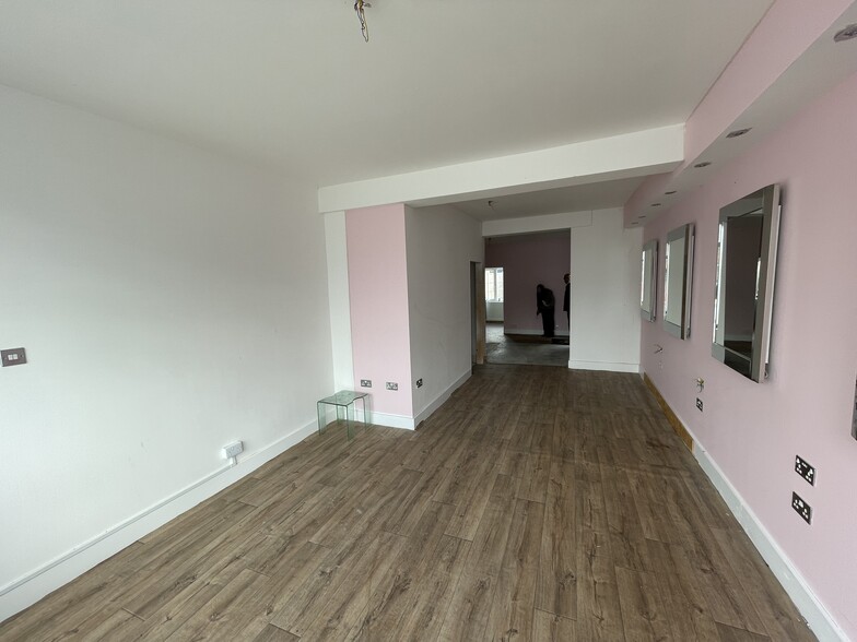 28 Milton Rd, Cambridge à louer - Photo de l’immeuble – Image 3 sur 5