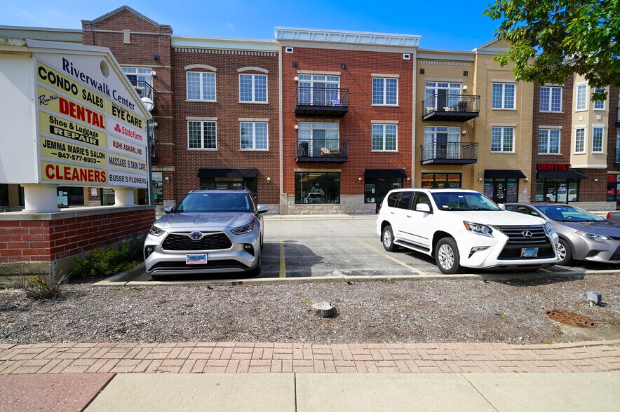 3409 Kirchoff Rd, Rolling Meadows, IL à vendre - Photo de l’immeuble – Image 3 sur 7