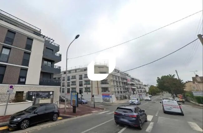 Plus de détails pour Local commercial à louer