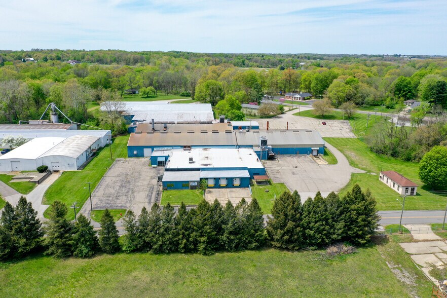 9886 N Tudor Rd, Berrien Springs, MI à vendre - Photo de l’immeuble – Image 3 sur 18