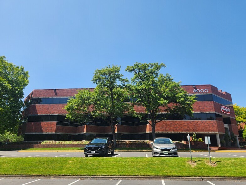 8000 NE Parkway Dr, Vancouver, WA à louer - Photo de l’immeuble – Image 2 sur 22