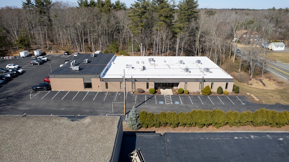 400 Hingham St, Rockland, MA à louer - Photo de l’immeuble – Image 2 sur 11