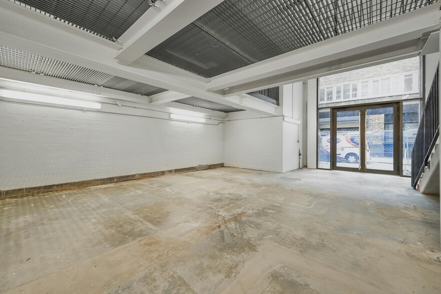 14-16 Betterton St, Londres à louer - Photo de l’immeuble – Image 3 sur 12