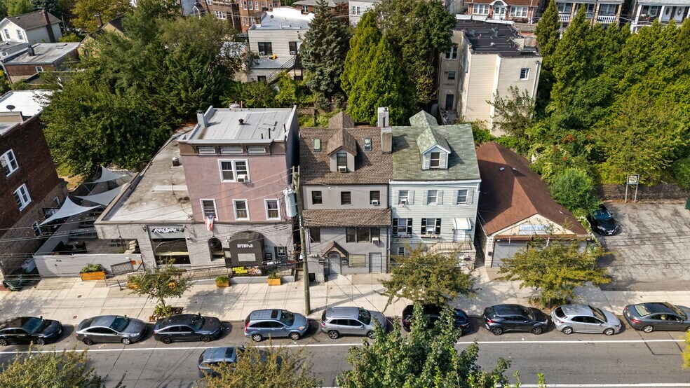 58 Van Duzer St, Staten Island, NY à vendre - Photo de l’immeuble – Image 2 sur 5