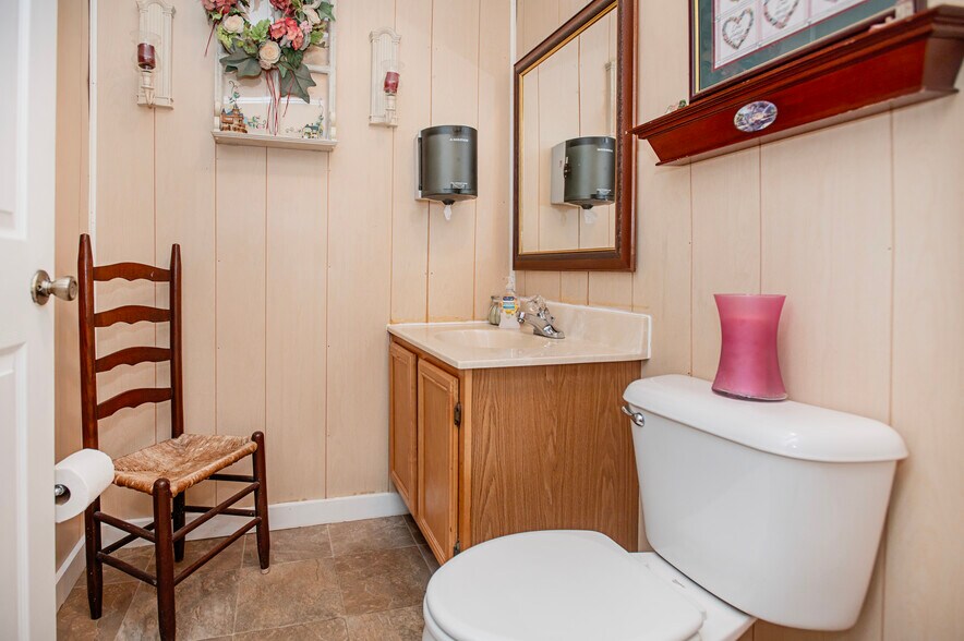 400 Main St, Clinton, TN à vendre - Photo intérieure – Image 3 sur 25