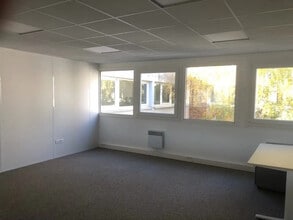 4 Route De Gisy, BIÈVRES à louer Photo de l’immeuble– Image 2 sur 5