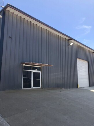 Plus de détails pour 11340 Shaenfield Rd, San Antonio, TX - Industriel/Logistique à louer
