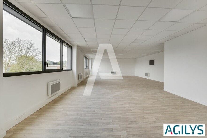 27 Avenue De La Baltique, Villebon-sur-Yvette à louer - Photo intérieure – Image 3 sur 13