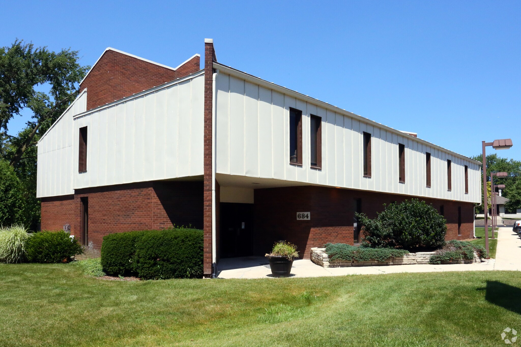 684 W Boughton Rd, Bolingbrook, IL à louer Photo principale– Image 1 sur 8