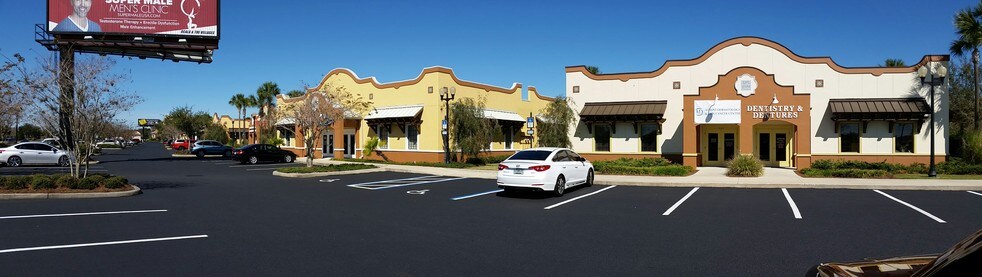 8640 E County Road 466, The Villages, FL à louer - Photo de l’immeuble – Image 3 sur 5