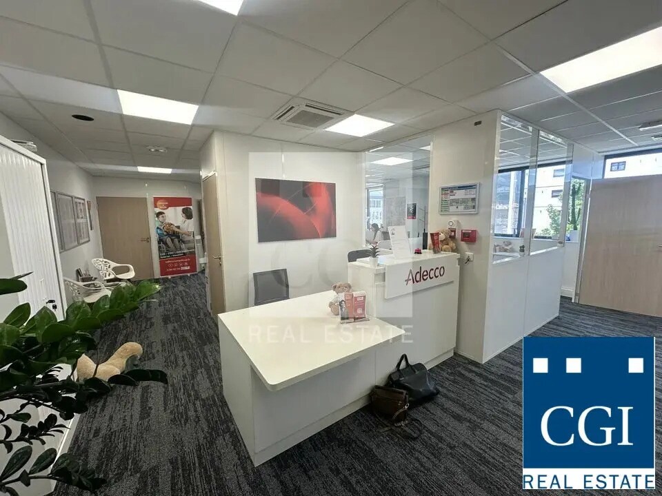 Bureau dans Seyssinet-Pariset à louer Photo intérieure– Image 1 sur 8