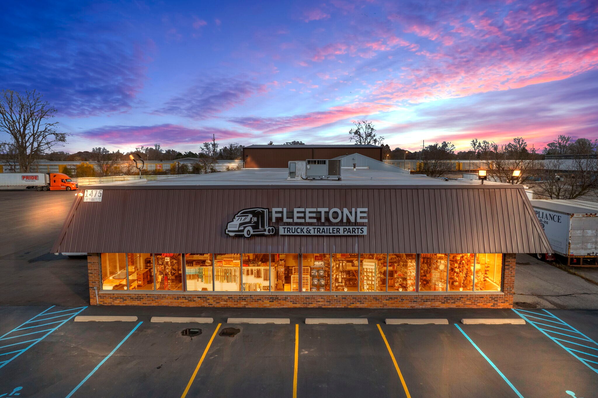 1475 S Newburgh Rd, Westland, MI à vendre Photo principale– Image 1 sur 63