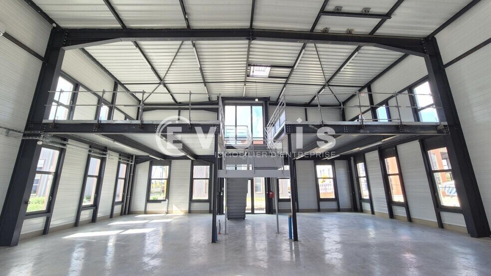 Local d'activités dans Serris à vendre - Photo intérieure – Image 1 sur 10