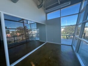 4007 N Taliaferro Ave, Tampa, FL à louer Photo intérieure– Image 2 sur 11