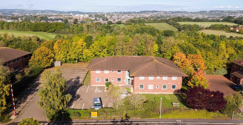 Pynes Hl, Exeter à vendre - Photo de l’immeuble – Image 1 sur 2