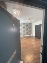 449-451 N Canon Dr, Beverly Hills, CA à louer Photo intérieure– Image 2 sur 9