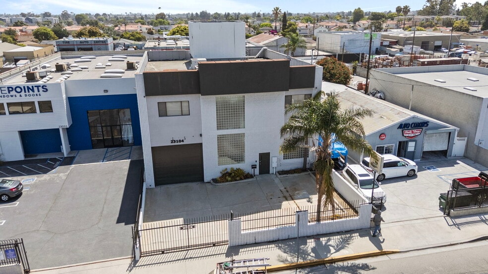 23104 S Normandie Ave, Torrance, CA à vendre - Photo de l’immeuble – Image 1 sur 26