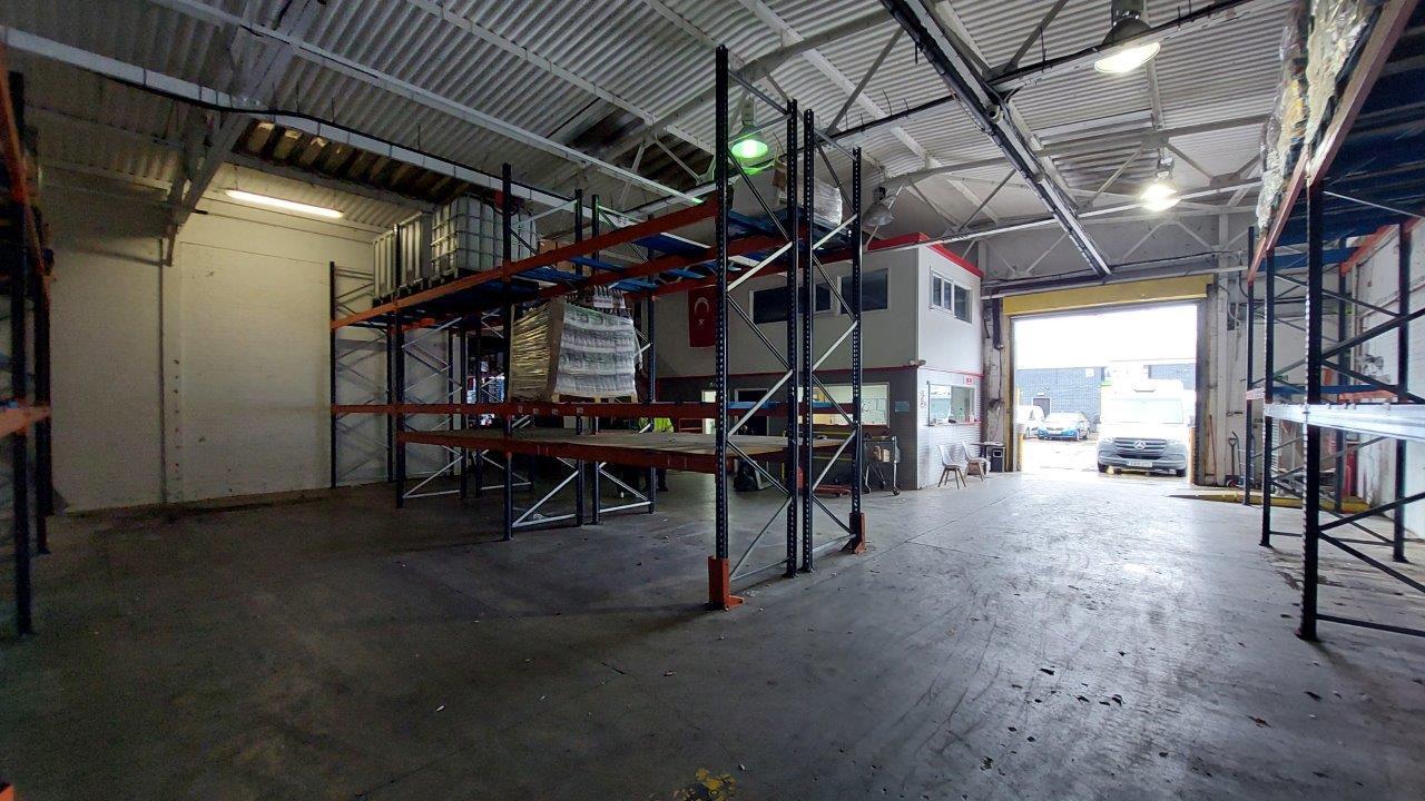 Bentalls, Basildon à louer Photo intérieure– Image 1 sur 6