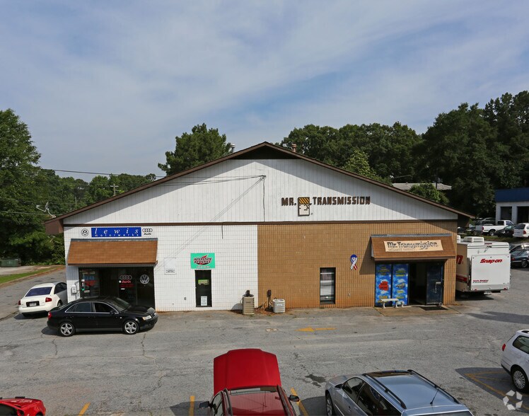 2310 Lawrenceville Hwy, Decatur, GA à louer - Photo de l’immeuble – Image 2 sur 25