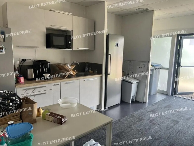 Bureau dans Nantes à louer - Photo de l’immeuble – Image 3 sur 10