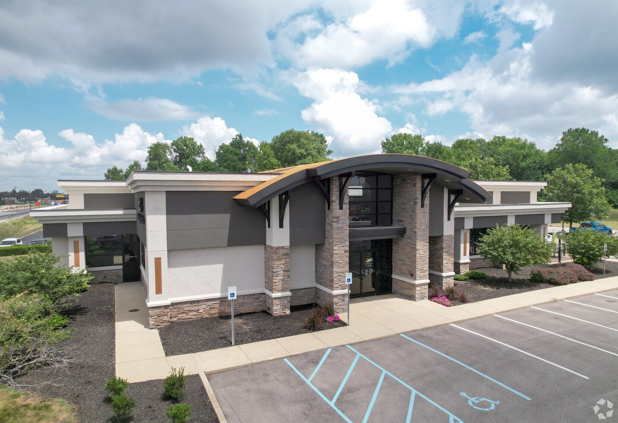 12745-12750 Parkside Dr, Fishers, IN à vendre Photo de l’immeuble– Image 1 sur 5