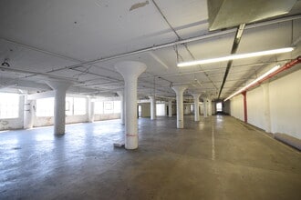 2155 E 7th St, Los Angeles, CA à louer Photo intérieure– Image 2 sur 5