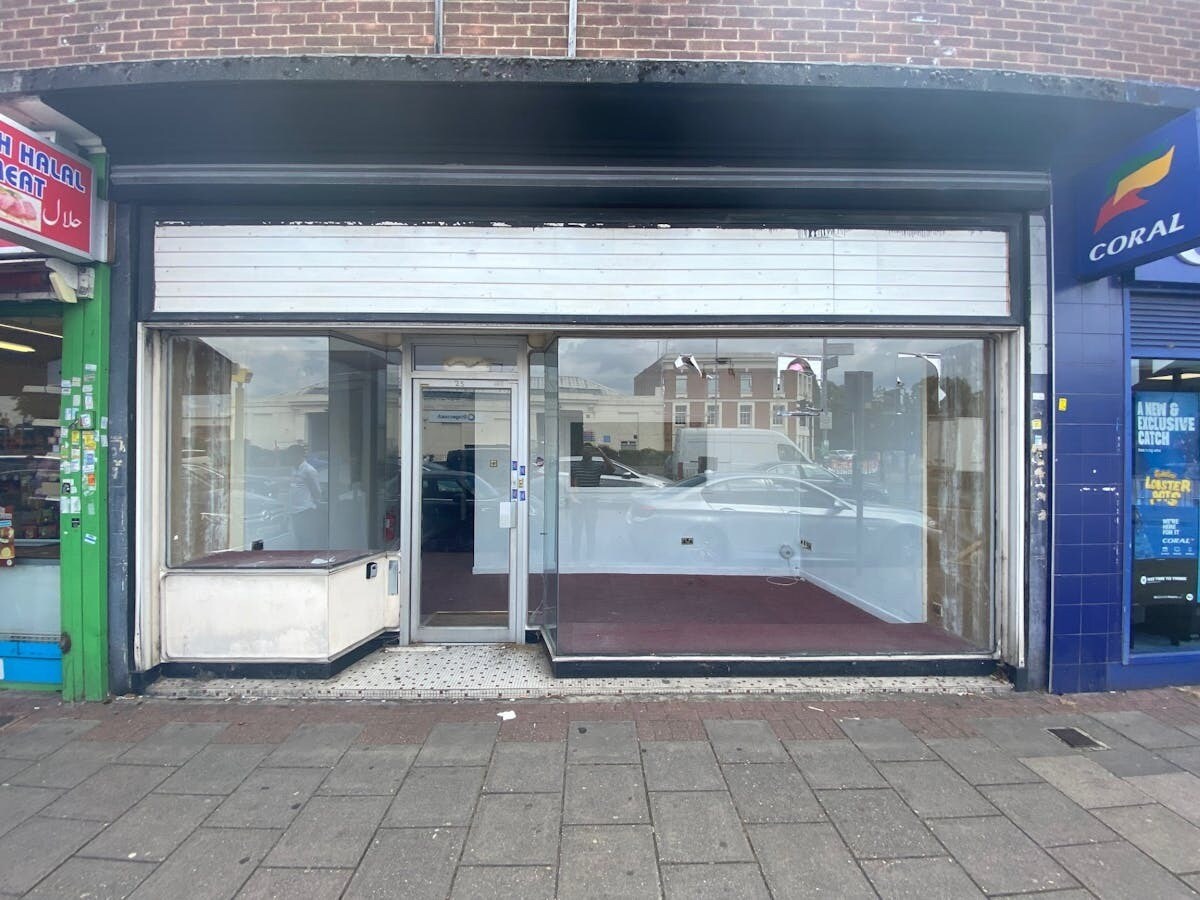 19-36 Longbridge Rd, Barking à louer Photo de l’immeuble– Image 1 sur 4