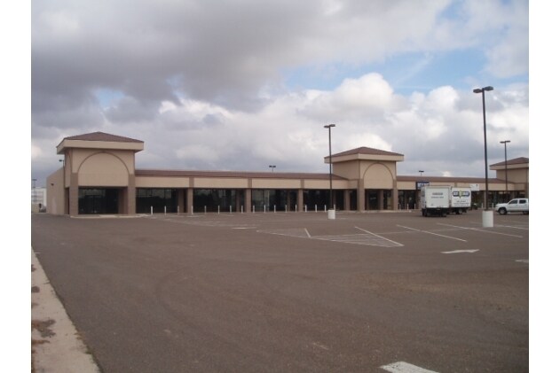 1715 Expressway 83, Penitas, TX à louer - Photo de l’immeuble – Image 3 sur 6