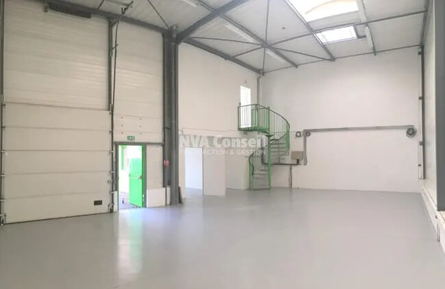 Plus de détails pour 8 Rue Emile Sehet, Taverny - Industriel/Logistique à louer