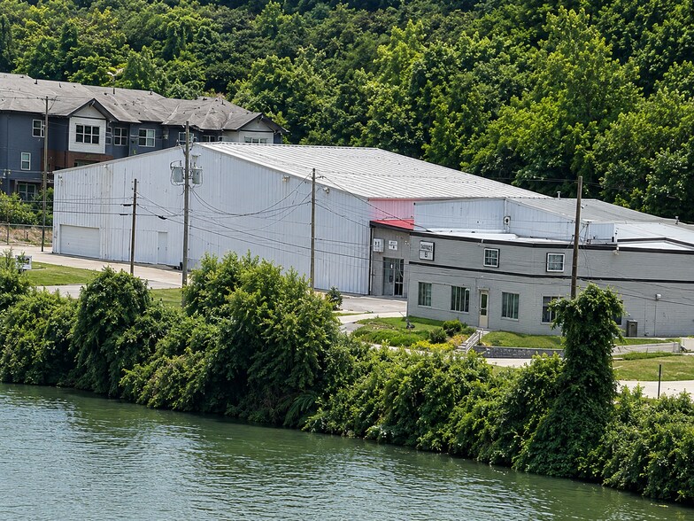 1640 Island Home Ave, Knoxville, TN à louer - Photo de l’immeuble – Image 1 sur 7