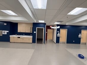 1075 N Western Ave, Los Angeles, CA à louer Photo intérieure– Image 2 sur 12