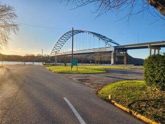 Plus de détails pour 107 13th St, Moundsville, WV - Local commercial à vendre