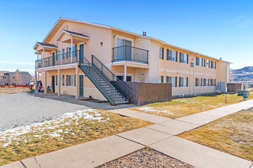 1041 W 24th St, Rifle, CO à vendre - Photo de l’immeuble – Image 2 sur 24