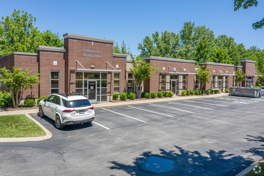 8112 Isabella Ln, Brentwood, TN à louer - Photo de l’immeuble – Image 2 sur 4