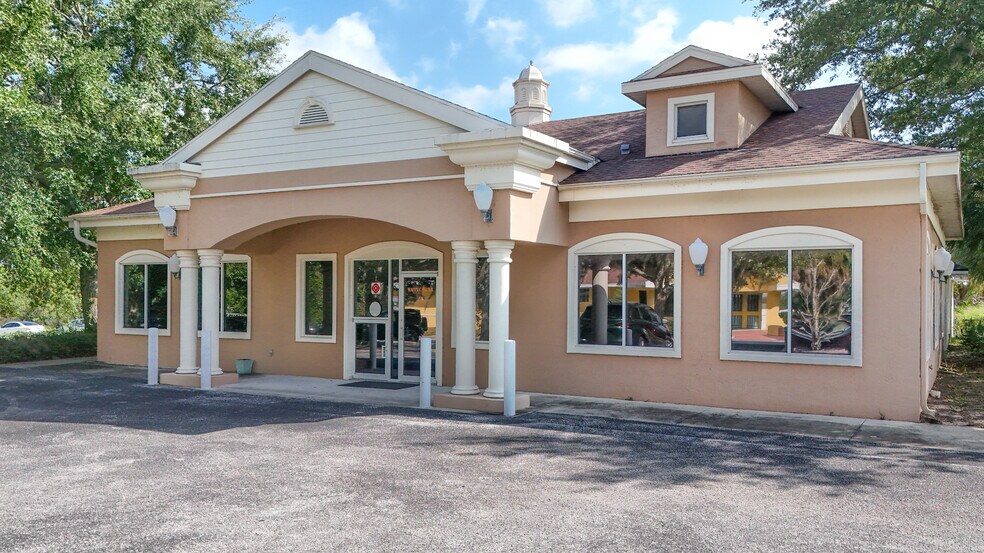 1801 Salk Ave, Tavares, FL à vendre - Photo principale – Image 1 sur 18