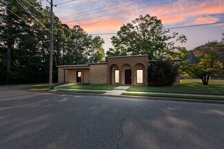 Plus de détails pour 607 1st st, Lillington, NC - Bureau à vendre