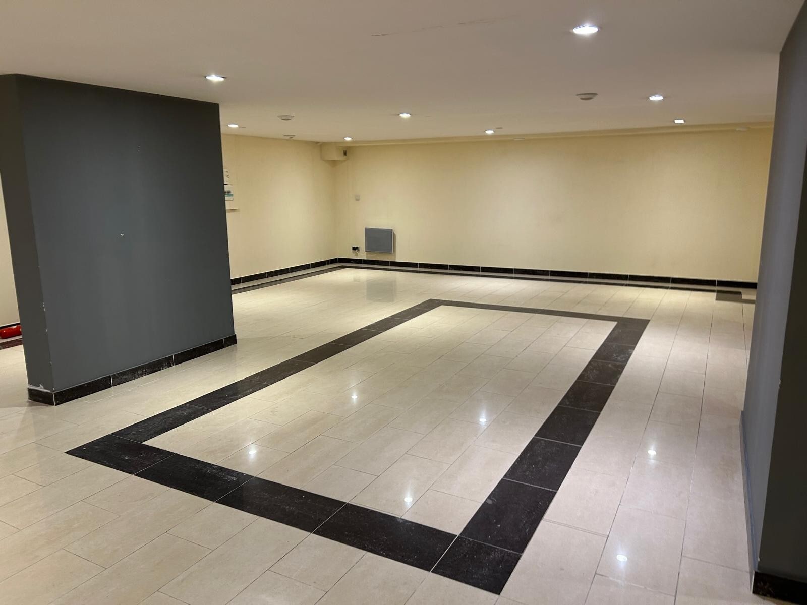 12 Rue Dombasle, Paris à louer Photo principale– Image 1 sur 3