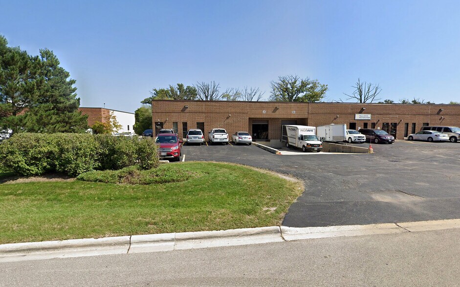 28101 Ballard Dr, Lake Forest, IL à louer - Photo principale – Image 2 sur 10