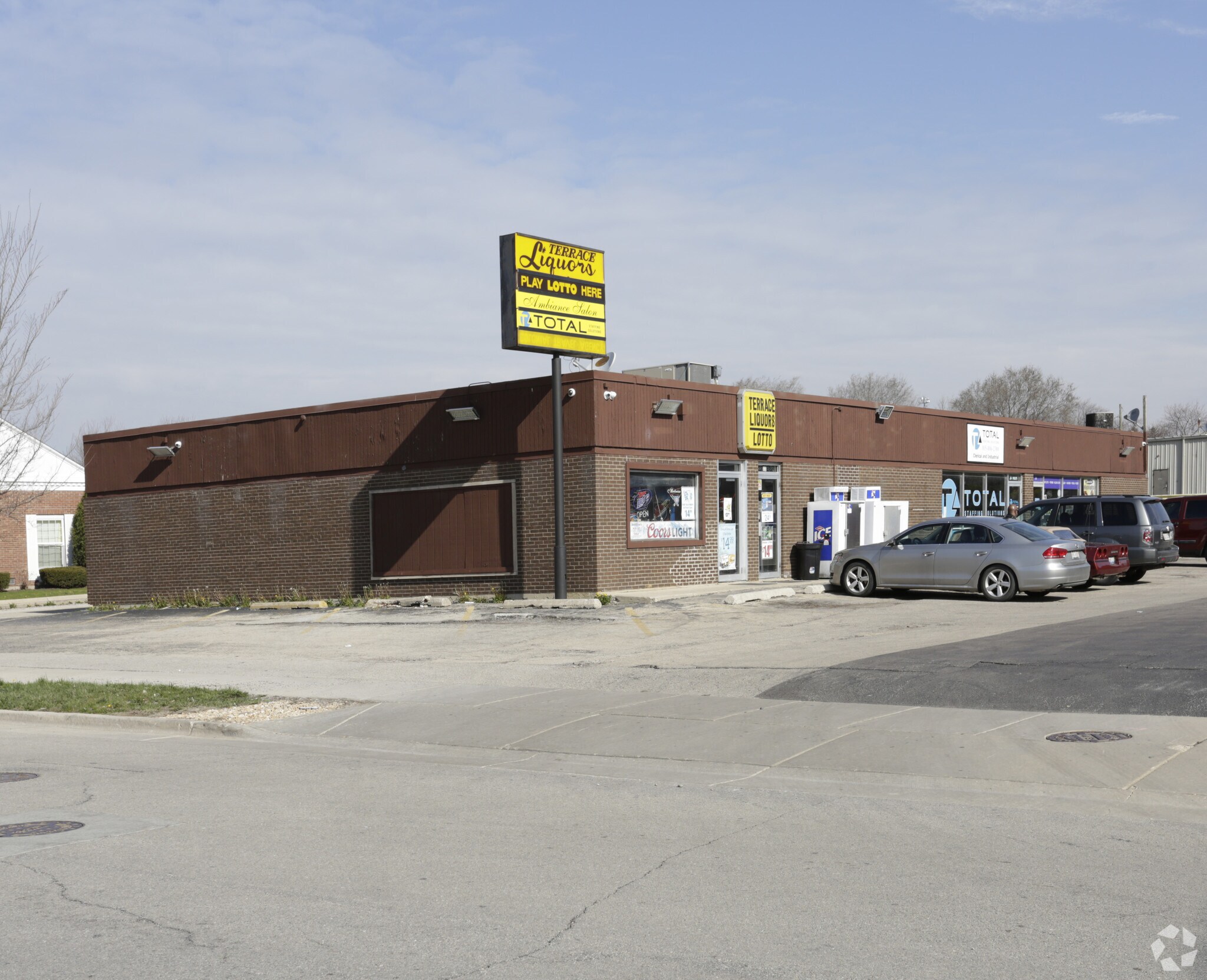 22-28 Phelps Ave, Romeoville, IL à louer Photo principale– Image 1 sur 10